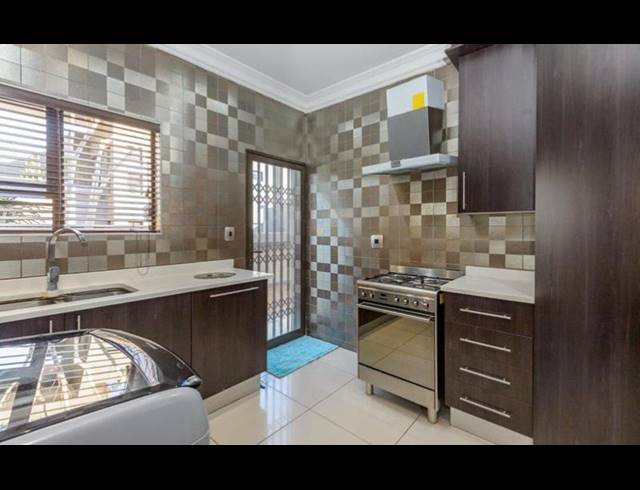 5 BEDROOM HOUSE FOR SALE IN MEYERSDAL NATURE ESTATE